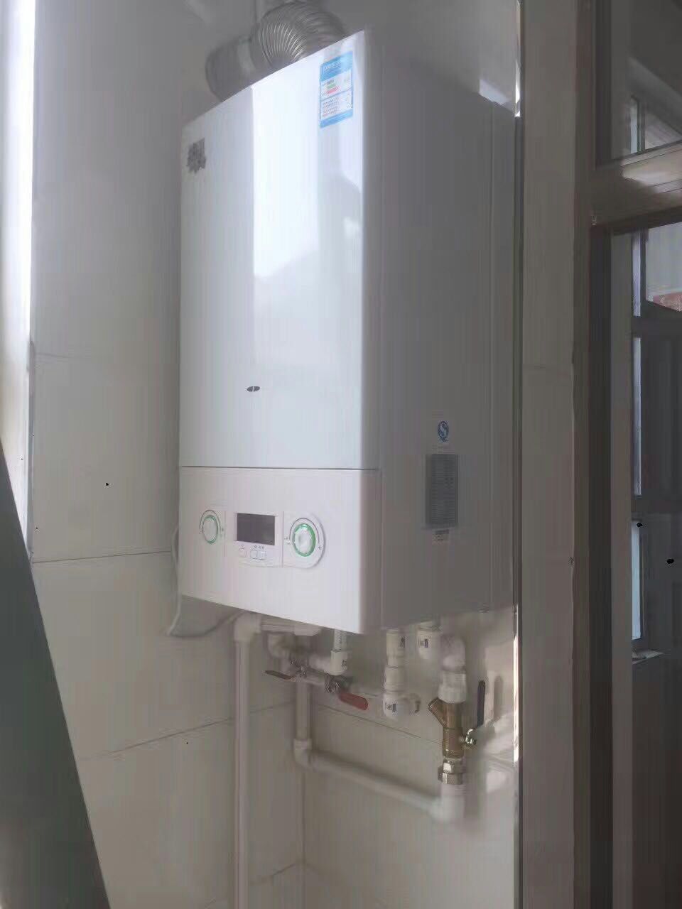 冷凝低氮壁掛爐的水壓高會怎么樣？